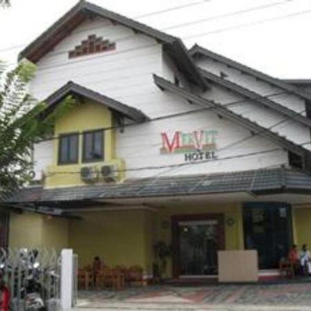 פדאנג Mervit Hotel מראה חיצוני תמונה