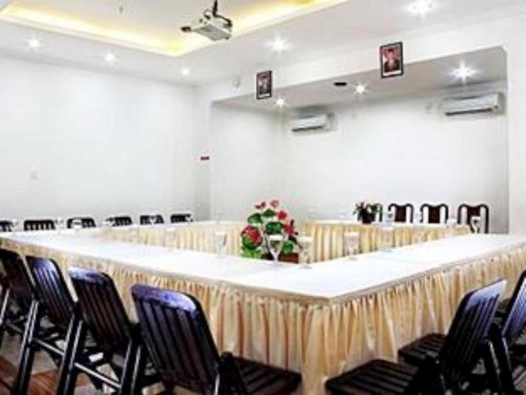 פדאנג Mervit Hotel מראה חיצוני תמונה